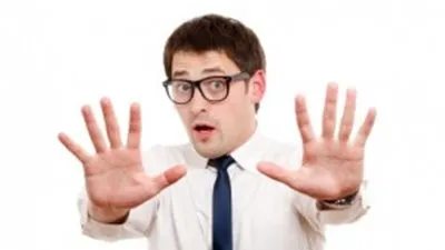 علامات تؤكد ضعف شخصيتك.. تجنبها فورا