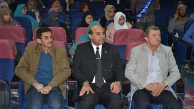 ندوة تعريفية بالمصايد السمكية بجامعة السويس (صور)