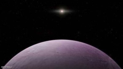 اكتشاف جسم وردي غامض يدور حول الشمس