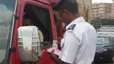 ضبط 33 سائقا يتعاطون المواد المخدرة أثناء القيادة