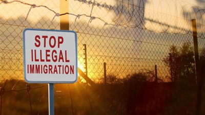 فاينانشيال تايمز: الاتحاد الأوروبي يضغط لإبرام اتفاق مكافحة الهجرة مع مصر