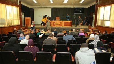 سكرتير كفرالشيخ العام المساعد يناقش 30 شكوى في اللقاء الأسبوعي (صور) 