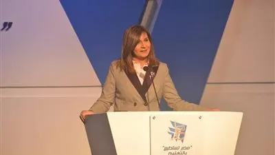 رسميًا.. نبيلة مكرم تدشن مؤسسة مصر تستطيع وتوجه التحية لأعضائها