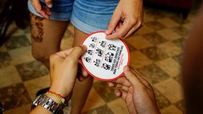 كوبا تغلق الباب أمام الزواج المثلى بسحب تعديل دستورى