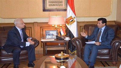 وزير الشباب والرياضة يبحث مع سفير بلاروسيا التعاون المشترك