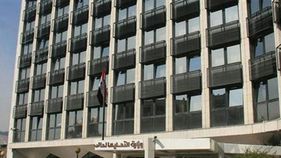 الحكومة تنفي فصل المستشفيات الجامعية عن كليات الطب