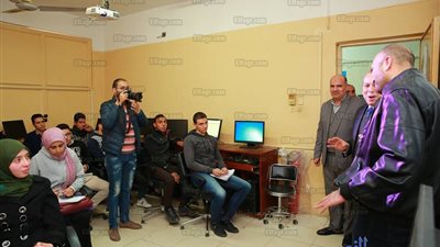 محافظ كفرالشيخ يتفقد مركز التدريب على علوم الحاسب واللغات  