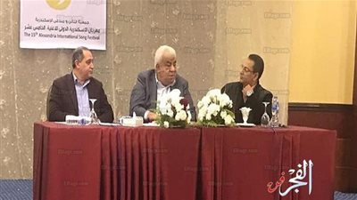 أسامه الشيخ بالإسكندرية للأغنية: لن نترك الإعلام في يد الخونة والعملاء (صور)