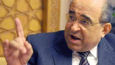 مصطفى الفقي: 