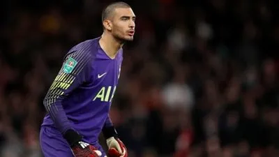 حارس توتنهام يحقق رقما غاب 20 عاما