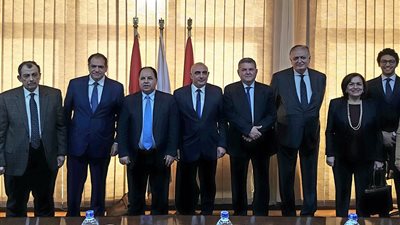  بعد عدة سنوات من النزاع.. وزيرا قطاع الأعمال والمالية يشهدان توقيع اتفاقية تسوية النزاع