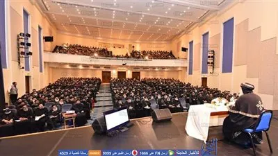 البابا تواضروس يلتقي بلجنة البر بإيبارشيات وكنائس القاهرة الكبرى