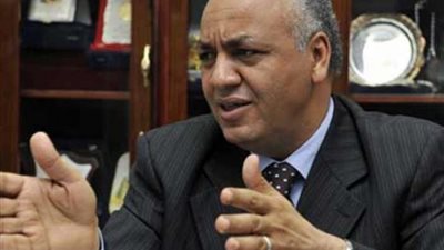 مصطفى بكري يناشد الحكومة التدخل لإنهاء أزمة المصريين بالخارج: 