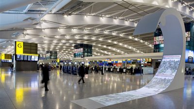 بريطانيا ترفع القيود المفروضة على الرحلات الجوية الليلية