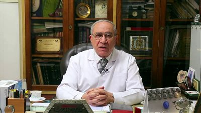 صلاح الغزالي حرب: قانون المستشفيات الجامعية صدر في غيبة من أعضاء هيئة التدريس