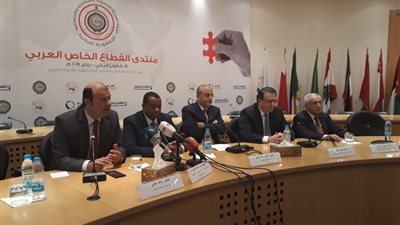  خالد حنفي يدعو الدول العربية لانشاء تكتلات اقتصادية عربية كبيرة تضاهي العالمية 