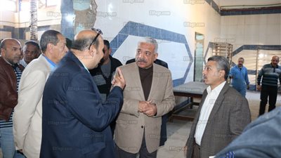 محافظ السويس يشهد إعادة تشغيل مجمع مخابز الحرفين (صور)