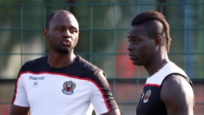 مدرب نيس يطوي صفحة بالوتيلي    