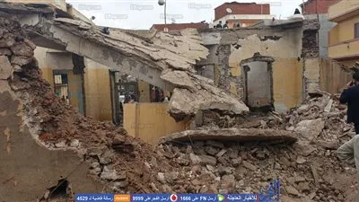 مصرع وإصابة 3 أشخاص إثر انهيار منزل في 