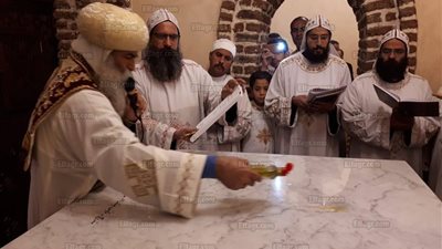 تدشين كنيسة دير الملاك بإيبارشية نقادة للأقباط الأرثوذكس (صور)