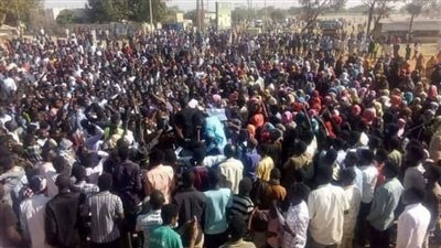 مساعد رئيس السودان: المظاهرات انحرفت عن مسارها