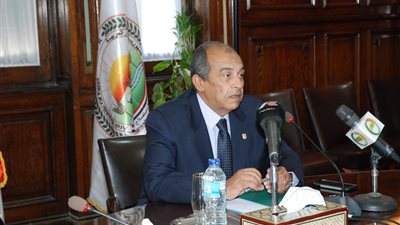 وزير الزراعة: فدان الصوب الزراعية تبلغ تكلفته 2 مليون جنيه