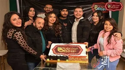 على غرار عمالقة الفن المسرحي.. كريم الكسار يعود بالمسرح مجددًا