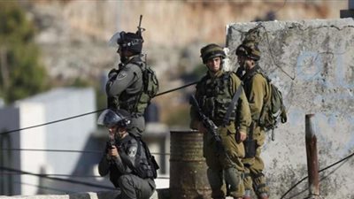 قوات الاحتلال تبتر ساق ضابط مخابرات فلسطيني في رام الله