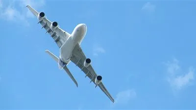 هبوط اضطراري لطائرة ألمانية في مطار هامبورج