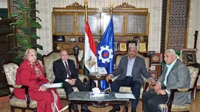 محافظ السويس يستقبل رئيس شركة القناة لتوزيع الكهرباء