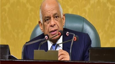 علي عبد العال يرفع الجلسة العامة للبرلمان.. والانعقاد غدًا