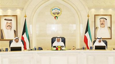 مجلس الوزراء الكويتي يقبل استقالة 4 وزراء  