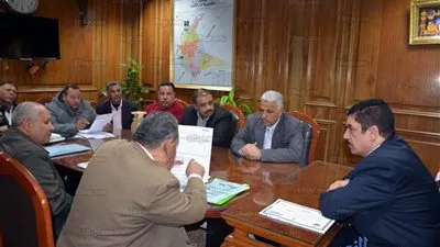 محافظ القليوبية: لجان مرورية لمنع سيارات الأجرة من التحميل خارج الموقف وتحصيل الكارتة (صور)