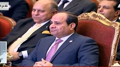 السيسي يبكي خلال احتفالية اليوم العالمي للأشخاص ذوي الإعاقة (فيديو)