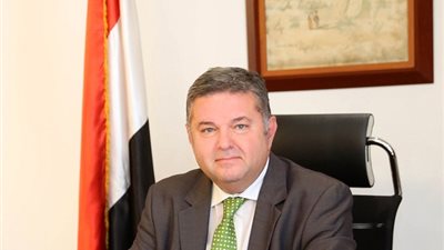  وزير قطاع الأعمال العام يبحث موقف شركة النصر للتصدير والاستيراد وسبل النهوض بها