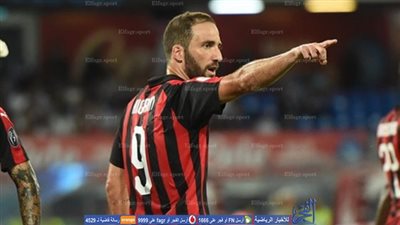 هيجواين يقترب من تشيلسي في صفقة تبادلية