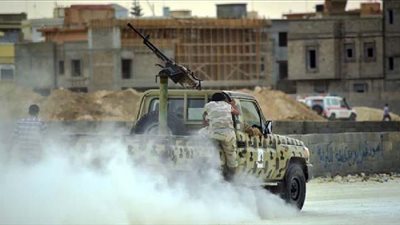 عاجل.. انتحاري يفجر نفسه داخل مقر وزارة الخارجية الليبيبة  