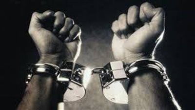 حبس المتهم الرابع في واقعة التعدي على ضابط بالأموال العامة بالمقطم