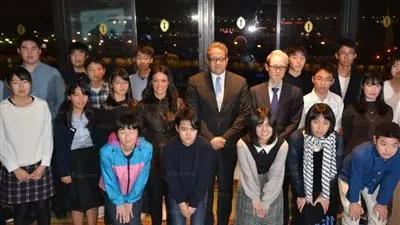 وزيرة السياحة تلتقي وفدا من الشباب الياباني المتضرر من فياضانات يوليو الماضي