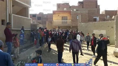 وزير الشباب يعد أهالي قرية قصر رشوان بالفيوم بحل أزمة نادي العبور (فيديو وصور) 