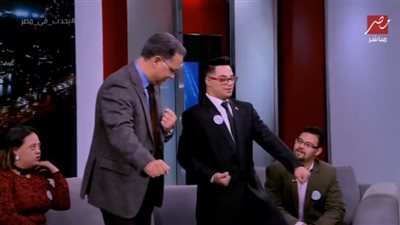 شريف عامر يلعب كاراتيه مع بطل من ذوي الاحتياجات الخاصة على الهواء