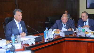 وزير النقل يترأس اجتماع الجمعية العامة للشركة المصرية للصيانة الذاتية 