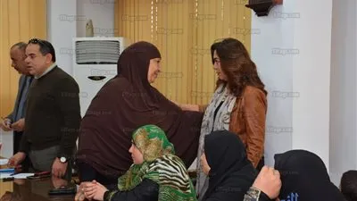 منح 7000 جنيه لكل أسرة من أسر الصيادين المفقودين بدمياط (صور) 