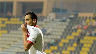 إبراهيم حسن يؤدي فقرة تأهيلية في تدريبات الزمالك
