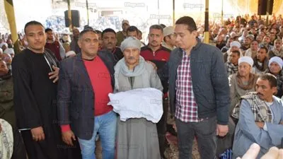 إنهاء خصومة ثارية بين أبناء عمومة في سوهاج