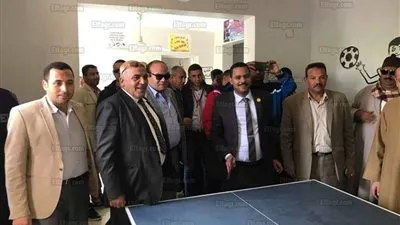 أهالي قرية والي ميزار يطالبون رئيس لجنة الشباب بمجلس النواب ببناء سور لمركز شباب القرية (صور) 