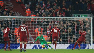 صلاح يسجل ويصنع.. ليفربول يكتسح نيوكاسل ويواصل تصدره للدوري الإنجليزي