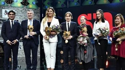 مودريتش يتوج بجائزة جديدة في 2018