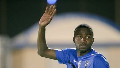 أسامة هوساوي يعلن اعتزاله كرة القدم