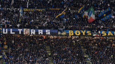 وفاة مشجع في اشتباكات مشجعي إنتر ميلان ونابولي